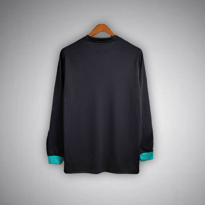 17/18 Real Madrid Long Sleeve Away Kit