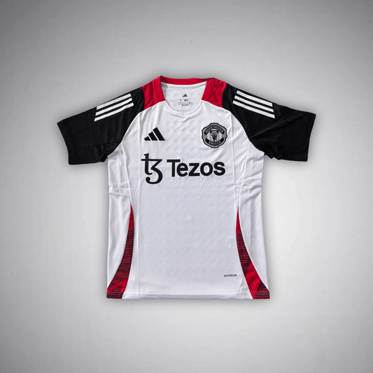 Manchester United "Tiro 24" Premium Kit
